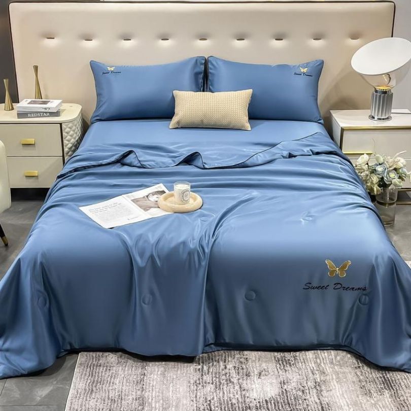 Lenjerie de Pat din Matase cu Pilota – 4 Piese: Eleganta si Rasfat în Dormitorul Tau | COD 0857-S