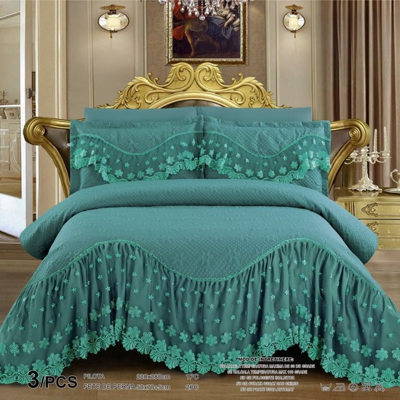 Cuvertura de pat din finet brodat, 3 piese, eleganta si confort pentru dormitor  | 1782-J