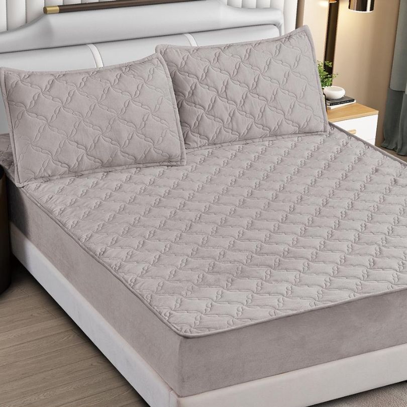 Husa matlasata topper cu 2 fete de perna, protectie si confort și eleganta | 3319-S 