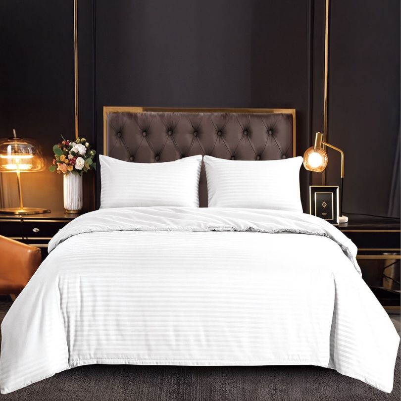 Lenjerie de Pat Damasc 4 Piese cu Elastic – Eleganta si Confort Premium | COD 1530-S