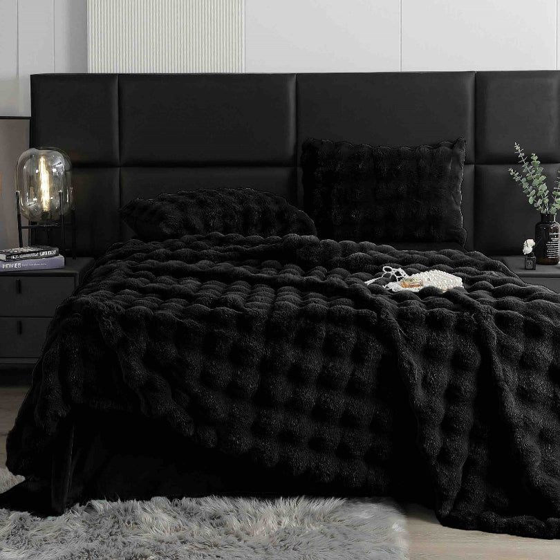 Lenjerie de Pat cu Blanita de Iepure Artificiala - Set 6 Piese | Confort si Eleganta | COD 0871-J