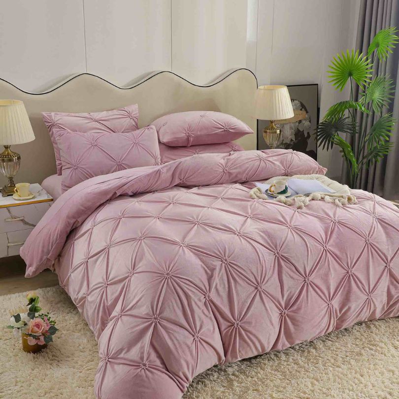 Lenjerie de pat din catifea, 4 piese, ultra fina si eleganta, confort premium |  2431-J 