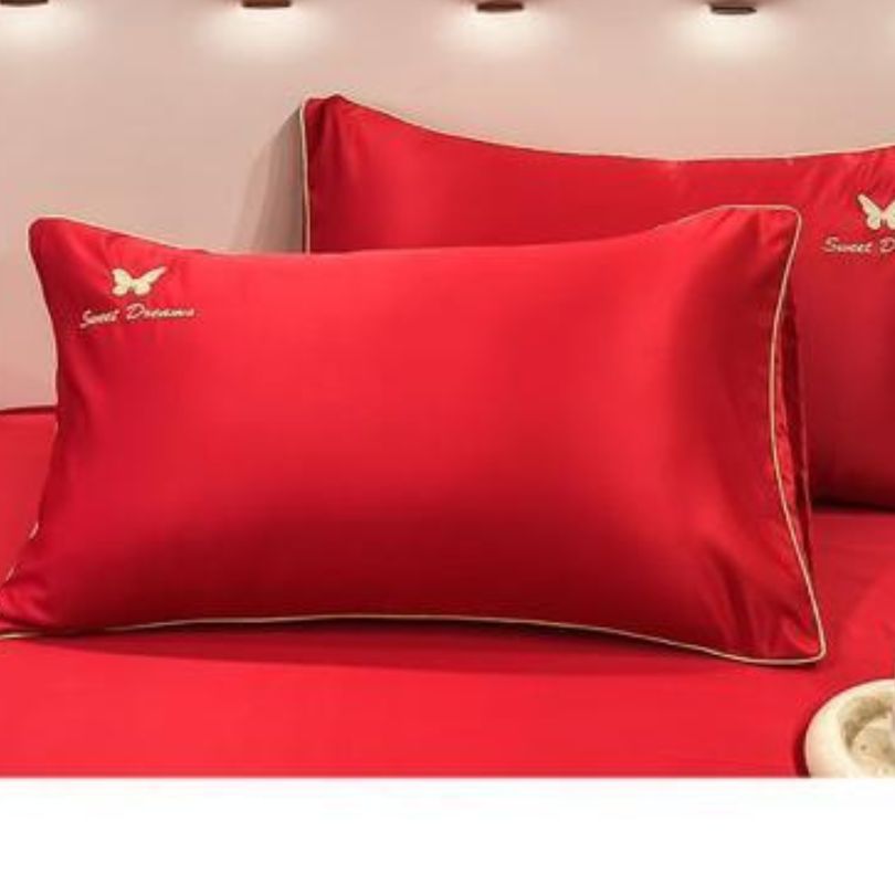 Lenjerie de Pat din Matase cu Pilota – 4 Piese: Eleganta si Rasfat în Dormitorul Tau | COD 0858-S